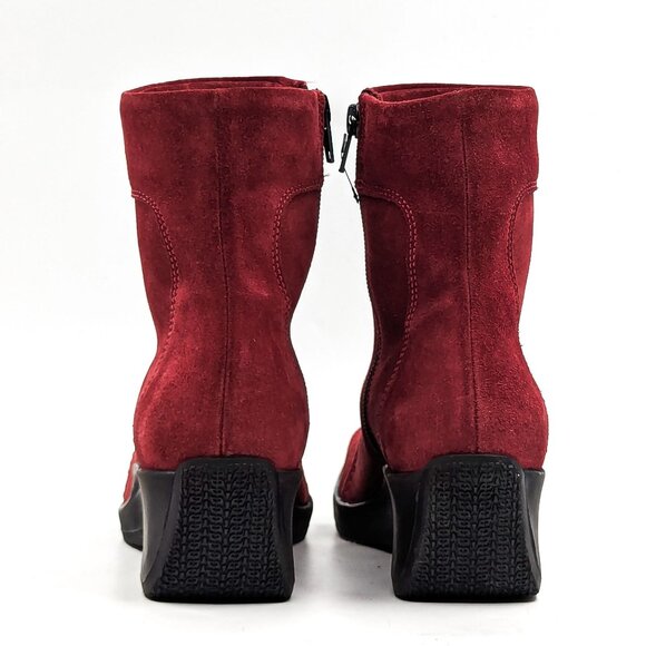 La Canadienne Women Tina Red Suede Wedge Ankle Zip Boots size 7 - Picture 4 of 10